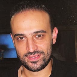 میلاد اصغری